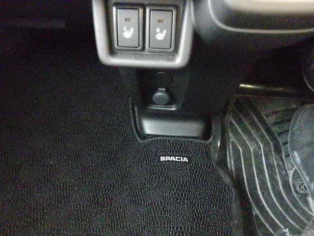 スペーシアカスタム 　全周囲カメラ　両側電動スライドドア　ナビ　ＴＶ　クリアランスソナー　オートクルーズコントロール　オートライト　スマートキー　電動格納ミラー　シートヒーター　ＣＶＴ　ＵＳＢ　Ｂｌｕｅｔｏｏｔｈ（35枚目）