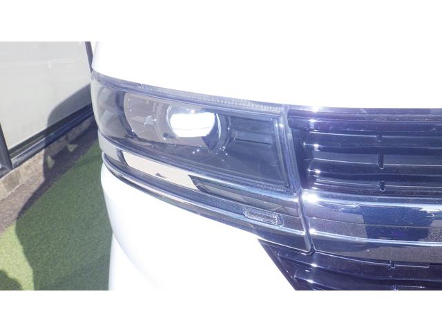 スペーシアカスタム ハイブリッドＸＳターボ　ドライブレコーダー　全周囲カメラ　両側電動スライドドア　ＴＶ　クリアランスソナー　オートライト　スマートキー　アイドリングストップ　電動格納ミラー　シートヒーター　ベンチシート　ＣＶＴ　ＥＳＣ（23枚目）