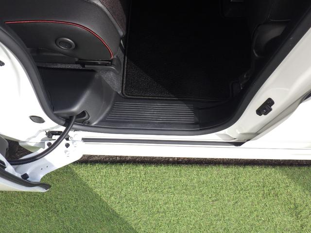 スペーシアカスタム ハイブリッドＸＳターボ　ドライブレコーダー　全周囲カメラ　両側電動スライドドア　ＴＶ　クリアランスソナー　オートライト　スマートキー　アイドリングストップ　電動格納ミラー　シートヒーター　ベンチシート　ＣＶＴ　ＥＳＣ（55枚目）