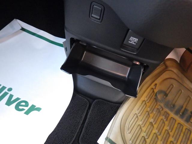 Ｎ－ＢＯＸカスタム Ｌ　ＥＴＣ　両側スライド・片側電動　ナビ　ＴＶ　クリアランスソナー　オートクルーズコントロール　レーンアシスト　衝突被害軽減システム　オートライト　スマートキー　アイドリングストップ　電動格納ミラー（29枚目）