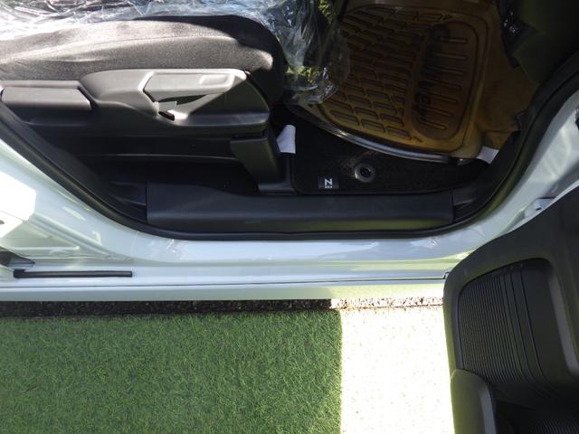 Ｎ－ＢＯＸカスタム Ｌ　ＥＴＣ　両側スライド・片側電動　ナビ　ＴＶ　クリアランスソナー　オートクルーズコントロール　レーンアシスト　衝突被害軽減システム　オートライト　スマートキー　アイドリングストップ　電動格納ミラー（41枚目）