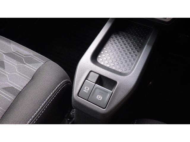 タフト Gターボ クロムベンチャー バックカメラ ナビ TV クリアランスソナー オートクルーズコントロール 衝突被害軽減システム オートライト スマートキー アイドリングストップ 電動格納ミラー シートヒーター サンルーフ CVT(10枚目)