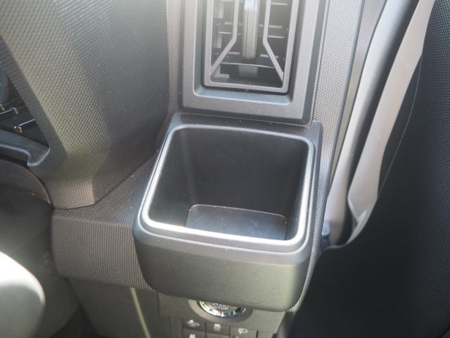 タフト Ｘ　クリアランスソナー　衝突被害軽減システム　オートライト　スマートキー　アイドリングストップ　電動格納ミラー　サンルーフ　ＣＶＴ　ＥＳＣ　エアコン　パワーステアリング　パワーウィンドウ（8枚目）