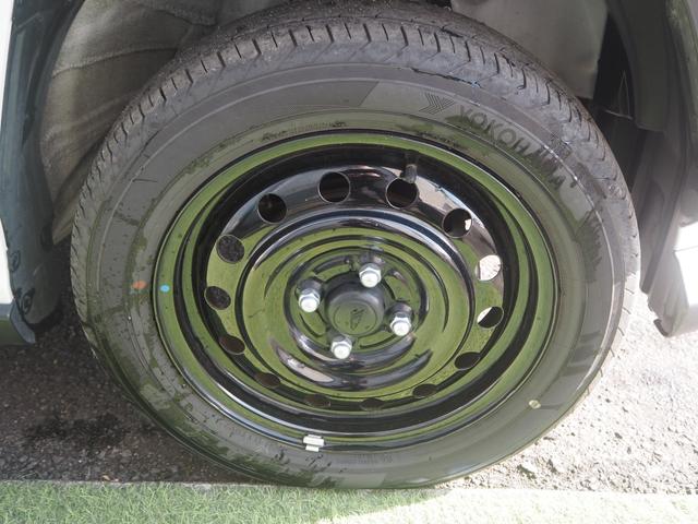 タフト Ｘ　クリアランスソナー　衝突被害軽減システム　オートライト　スマートキー　アイドリングストップ　電動格納ミラー　サンルーフ　ＣＶＴ　ＥＳＣ　エアコン　パワーステアリング　パワーウィンドウ（17枚目）