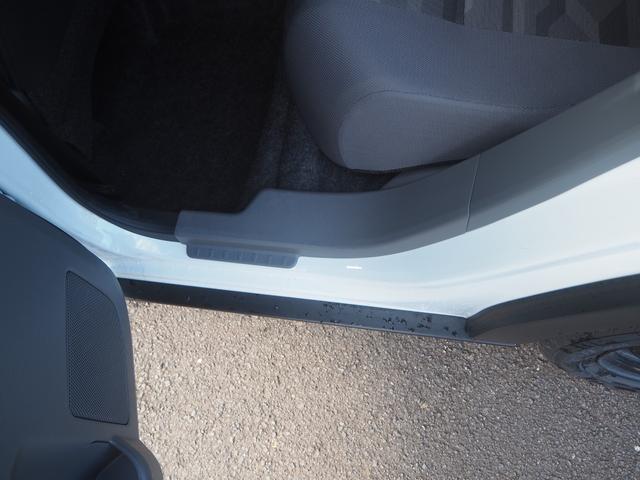 タフト Ｘ　クリアランスソナー　衝突被害軽減システム　オートライト　スマートキー　アイドリングストップ　電動格納ミラー　サンルーフ　ＣＶＴ　ＥＳＣ　エアコン　パワーステアリング　パワーウィンドウ（63枚目）