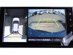 【全周囲カメラ】真上から車を見たようにモニターで確認ができる。是非実際の車で体感してみてください。 6