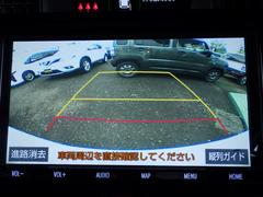 バックカメラ装着済！死角になりやすい後方もとても見やすいです☆車庫入れに自信がない方や縦列駐車が苦手な方にも、オススメな機能です！安心度もアップ！ 7