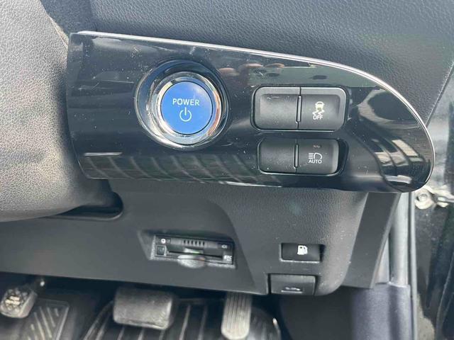 プリウス Sツーリングセレクション ドライブレコーダー ETC レーンアシスト オートクルーズコントロール ナビ TV アルミホイール オートマチックハイビーム オートライト LEDヘッドランプ CVT シートヒーター スマートキー(8枚目)