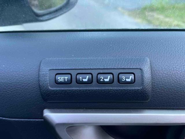 ご覧頂きまして誠に有難うございます！！是非ご来店して頂き、実際にご覧になって頂ければと思います。お客様からのご連絡をスタッフ一同、心よりお待ちしております