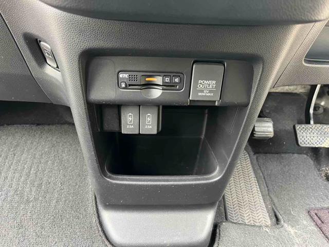 Ｎ－ＷＧＮカスタム Ｇ・Ｌパッケージ　ＥＴＣ　バックカメラ　ナビ　ＴＶ　オートクルーズコントロール　衝突被害軽減システム　オートライト　ＨＩＤ　スマートキー　アイドリングストップ　電動格納ミラー　ベンチシート　ＣＶＴ　盗難防止システム（9枚目）