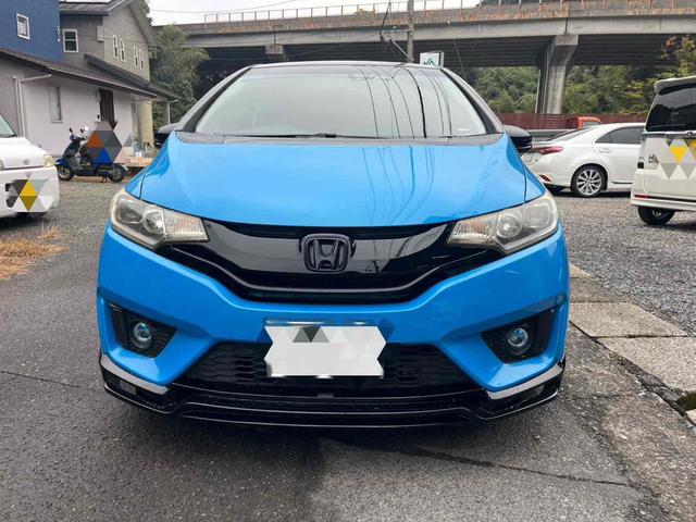 フィットハイブリッド Ｌパッケージ　ハイブリッド　ＥＴＣ　バックカメラ　ナビ　ＴＶ　オートクルーズコントロール　オートライト　ＬＥＤヘッドランプ　スマートキー　電動格納ミラー　ＡＴ　盗難防止システム　衝突安全ボディ　アルミホイール　ＣＤ（13枚目）