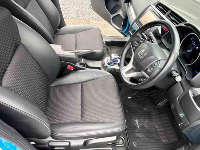 フィットハイブリッド Ｌパッケージ　ハイブリッド　ＥＴＣ　バックカメラ　ナビ　ＴＶ　オートクルーズコントロール　オートライト　ＬＥＤヘッドランプ　スマートキー　電動格納ミラー　ＡＴ　盗難防止システム　衝突安全ボディ　アルミホイール　ＣＤ（24枚目）