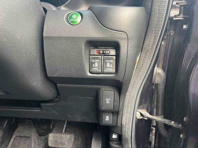 N-BOXカスタム ETC バックカメラ 両側電動スライドドア ナビ TV オートライト スマートキー アイドリングストップ ベンチシート CVT ESC CD DVD再生 USB ミュージックプレイヤー接続可(7枚目)