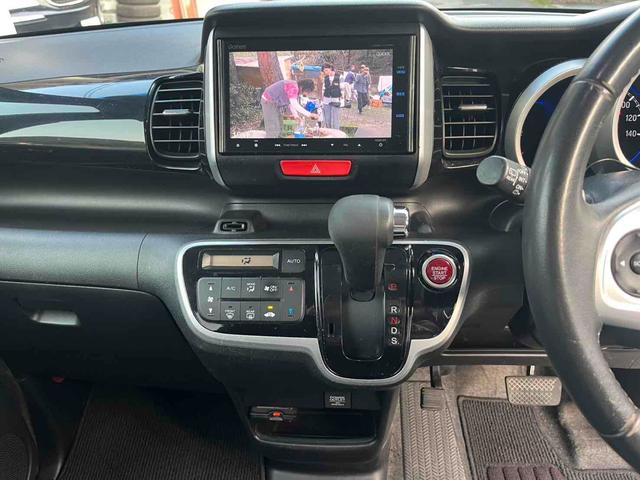N-BOXカスタム ETC バックカメラ 両側電動スライドドア ナビ TV オートライト スマートキー アイドリングストップ ベンチシート CVT ESC CD DVD再生 USB ミュージックプレイヤー接続可(9枚目)