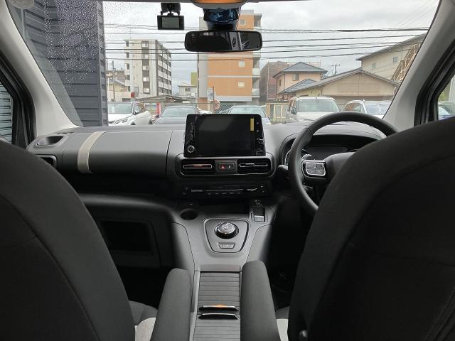 ベルランゴ シャイン　ブルーＨＤｉ　新車保証継承　バックカメラ付き（10枚目）