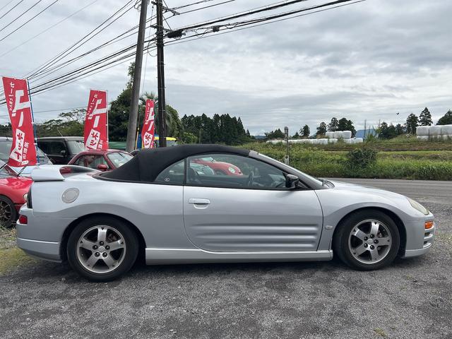 エクリプススパイダー ＧＴＳ　オープンカー　オートクルーズコントロール　ＡＴ　キーレスエントリー　アルミホイール　盗難防止システム　衝突安全ボディ　ＡＢＳ　エアコン　パワーステアリング　パワーウィンドウ　運転席エアバッグ（13枚目）