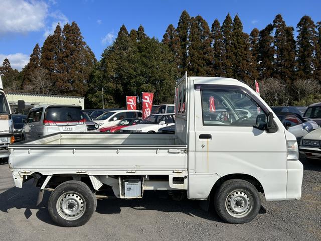 　エアコン・パワステ・４ＷＤ・５ＭＴ・走行３８０００ｋｍ(12枚目)