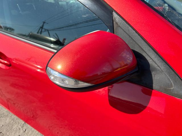 アクセラ ２０Ｅ－スカイアクティブ　車検８年１０月・走行４７０００ｋｍ・ナビ・ＴＶ・スマートキー・ＨＩＤ・フォグ・純正アルミホイール（28枚目）