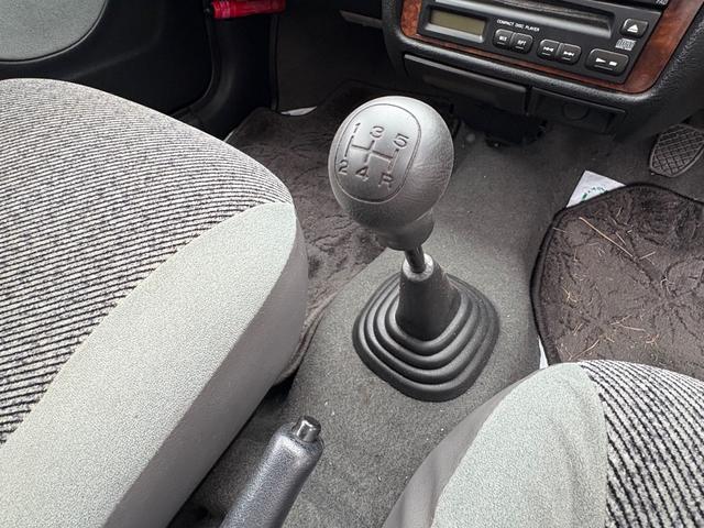 ヴィヴィオ ビストロ 車検8年9月・走行78000km・5MT・タイミングベルト交換済み(3枚目)