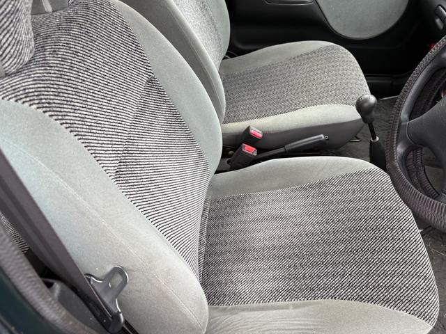 ヴィヴィオ ビストロ 車検8年9月・走行78000km・5MT・タイミングベルト交換済み(4枚目)