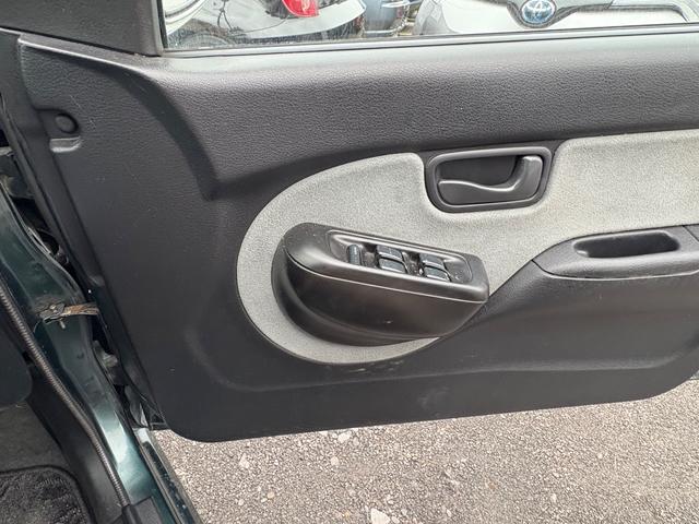 ヴィヴィオ ビストロ 車検8年9月・走行78000km・5MT・タイミングベルト交換済み(7枚目)