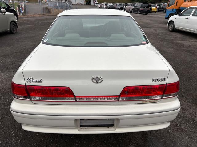 TOYOTA MARK II GRANDE