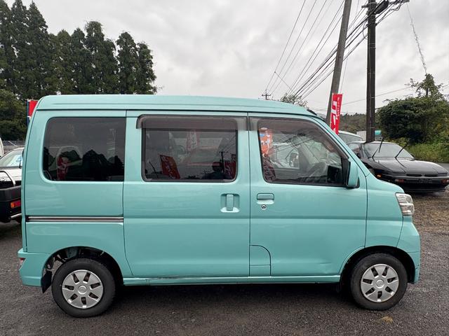 ハイゼットカーゴ クルーズターボＳＡＩＩＩ　車検８年９月・スマートアシスト・レーンサポート・オートマ・キーレス・リアソナー・アイドリングストップ（19枚目）