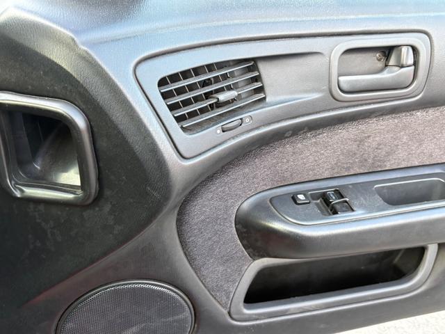 シルビア Ｋ’ｓ　エアロＳＥ　ターボ・５ＭＴ・後期型・ローダウン・１８インチアルミ・社外マフラー・ブローオフ・エアクリ・ハンドル・エアロボンネット・ブースト計（9枚目）