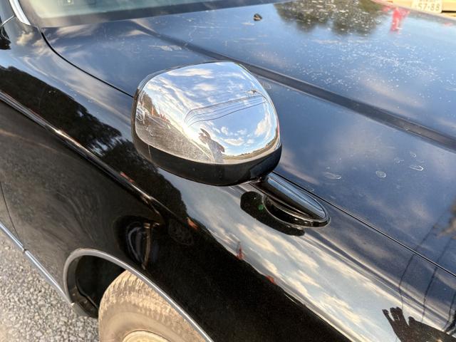 センチュリー 標準仕様車　デュアルＥＭＶパッケージ　Ｖ１２エンジン・純正アルミ・フェンダーミラー・シートヒーター・レザーシート・ナビ・キーレス・エアサスコントローラー・電動リアカーテン・パワーシート（27枚目）