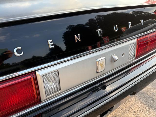 センチュリー 標準仕様車　デュアルＥＭＶパッケージ　Ｖ１２エンジン・純正アルミ・フェンダーミラー・シートヒーター・レザーシート・ナビ・キーレス・エアサスコントローラー・電動リアカーテン・パワーシート（29枚目）