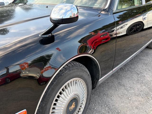 センチュリー 標準仕様車　デュアルＥＭＶパッケージ　Ｖ１２エンジン・純正アルミ・フェンダーミラー・シートヒーター・レザーシート・ナビ・キーレス・エアサスコントローラー・電動リアカーテン・パワーシート（39枚目）