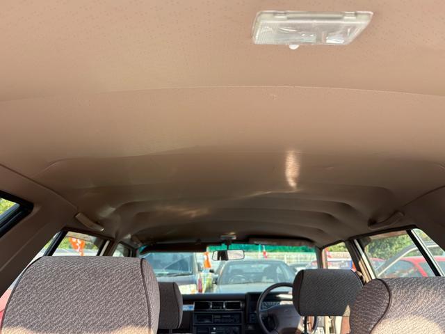 グロリアワゴン ＳＧＬ　フェンダーミラー・オートマ・７人乗り（11枚目）