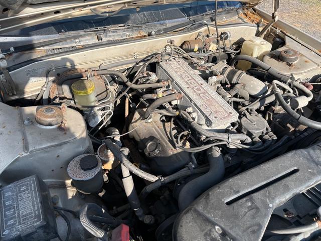 グロリアワゴン ＳＧＬ　フェンダーミラー・オートマ・７人乗り（16枚目）