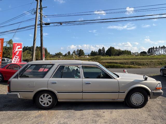 グロリアワゴン ＳＧＬ　フェンダーミラー・オートマ・７人乗り（19枚目）