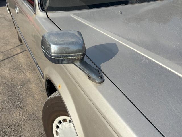 グロリアワゴン ＳＧＬ　フェンダーミラー・オートマ・７人乗り（21枚目）