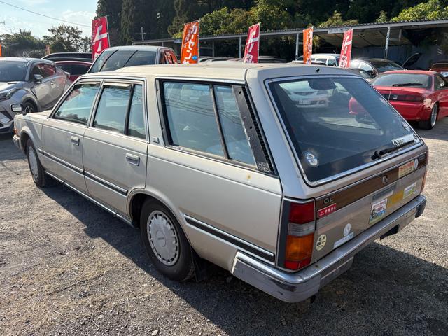 グロリアワゴン ＳＧＬ　フェンダーミラー・オートマ・７人乗り（23枚目）