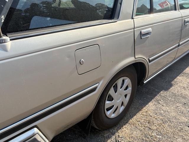 グロリアワゴン ＳＧＬ　フェンダーミラー・オートマ・７人乗り（28枚目）