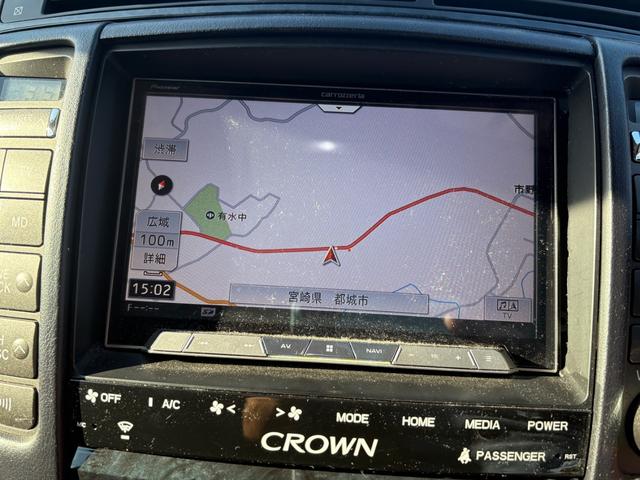 クラウン アスリート　アスリート・社外アルミ・ナビ・ＴＶ・シートカバー・スマートキー・プッシュスタート・フォグ・トランクスポイラー（5枚目）