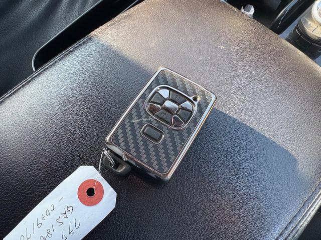 クラウン アスリート　アスリート・社外アルミ・ナビ・ＴＶ・シートカバー・スマートキー・プッシュスタート・フォグ・トランクスポイラー（8枚目）