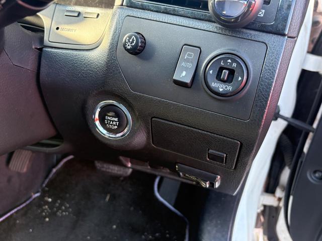 クラウン アスリート　アスリート・社外アルミ・ナビ・ＴＶ・シートカバー・スマートキー・プッシュスタート・フォグ・トランクスポイラー（12枚目）