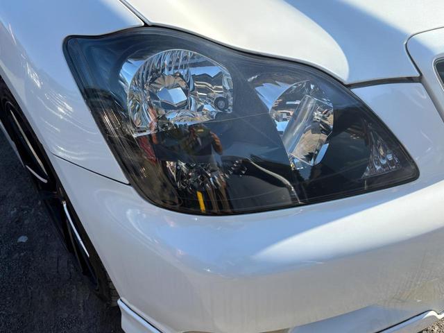 クラウン アスリート　アスリート・社外アルミ・ナビ・ＴＶ・シートカバー・スマートキー・プッシュスタート・フォグ・トランクスポイラー（20枚目）