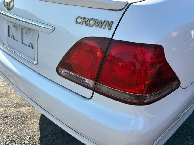 クラウン アスリート　アスリート・社外アルミ・ナビ・ＴＶ・シートカバー・スマートキー・プッシュスタート・フォグ・トランクスポイラー（27枚目）