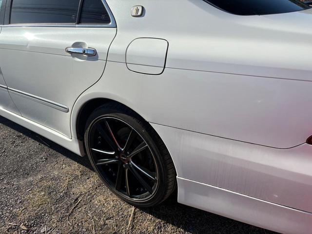 クラウン アスリート　アスリート・社外アルミ・ナビ・ＴＶ・シートカバー・スマートキー・プッシュスタート・フォグ・トランクスポイラー（29枚目）