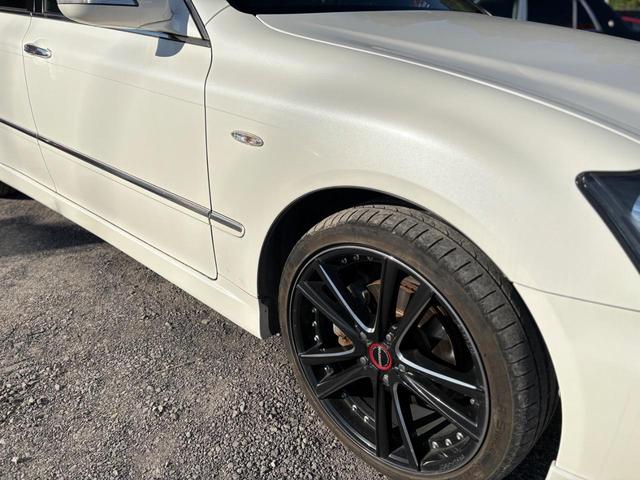 クラウン アスリート　アスリート・社外アルミ・ナビ・ＴＶ・シートカバー・スマートキー・プッシュスタート・フォグ・トランクスポイラー（33枚目）