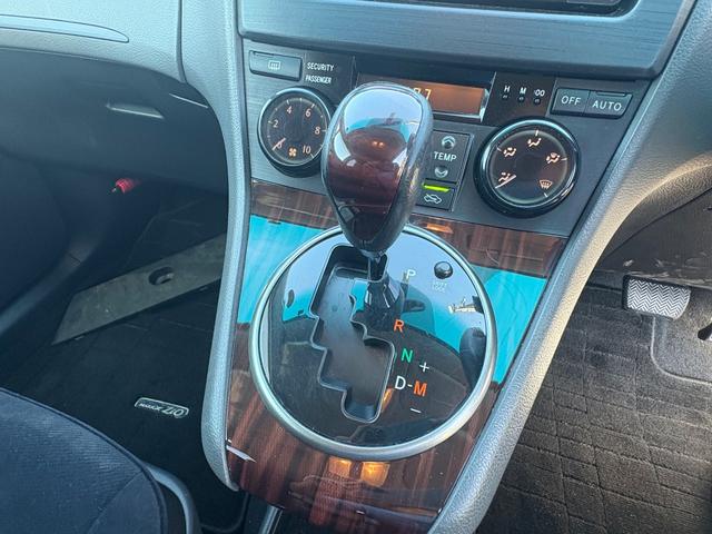 マークXジオ 240G エアロツアラーベーシック ナビ・TV・バックカメラ・コーナーセンサー・フォグ・純正アルミホイール・プッシュスタート・スマートキー(13枚目)