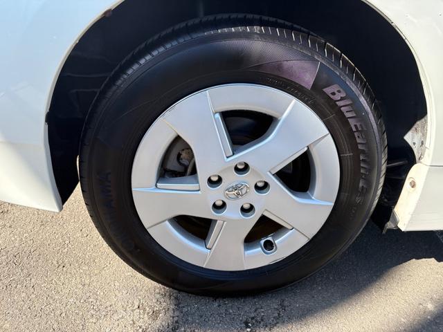 プリウス Ｓ　ハイブリッド・ナビ・ＴＶ・バックカメラ・純正アルミホイール・フォグ・ＥＴＣ・プッシュスタート・スマートキー（20枚目）