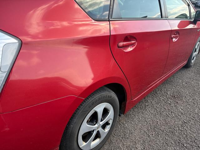 プリウス Ｓ　ハイブリッド・ナビ・ＴＶ・バックカメラ・ＥＴＣ・スマートキー・プッシュスタート・ＨＩＤ・フォグ（33枚目）