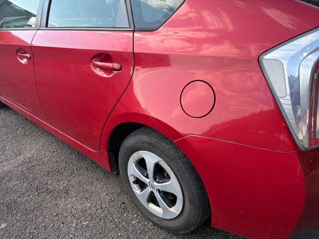 プリウス Ｓ　ハイブリッド・ナビ・ＴＶ・バックカメラ・ＥＴＣ・スマートキー・プッシュスタート・ＨＩＤ・フォグ（35枚目）