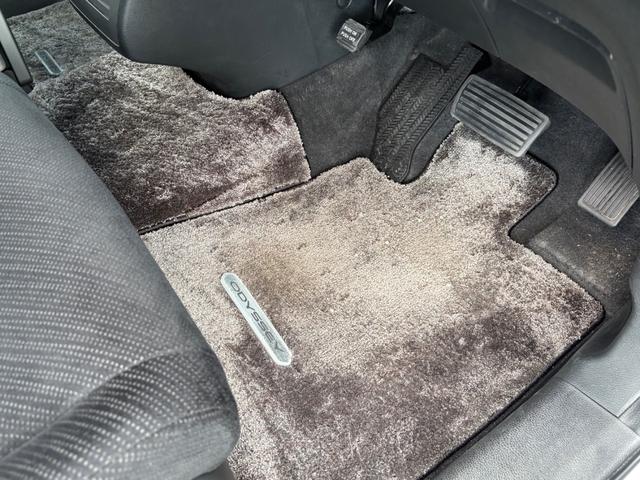 オデッセイ ＭＸ・エアロパッケージ　車検８年３月・ナビ・バックカメラ・キーレス・ドライブレコーダー・フォグ・純正アルミ・エアロ・ハンドルコマンダー（10枚目）