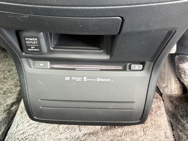 オデッセイ ＭＸ・エアロパッケージ　車検８年３月・ナビ・バックカメラ・キーレス・ドライブレコーダー・フォグ・純正アルミ・エアロ・ハンドルコマンダー（14枚目）